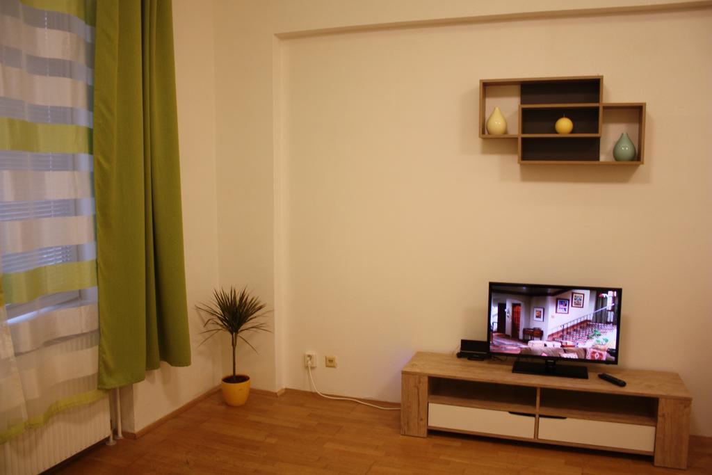 Pasettistrasse 31 Apartment Wina Bagian luar foto