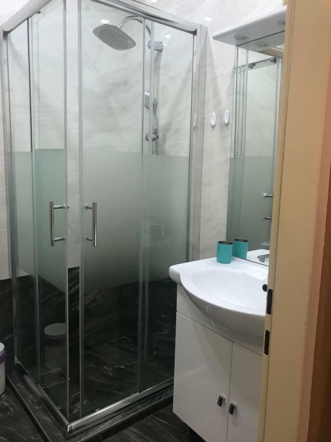 Pasettistrasse 31 Apartment Wina Bagian luar foto