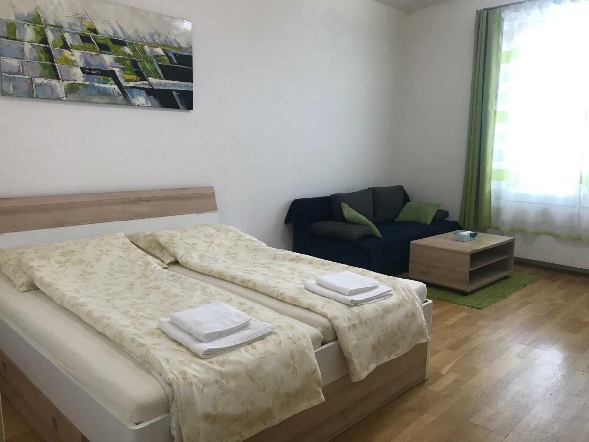 Pasettistrasse 31 Apartment Wina Bagian luar foto